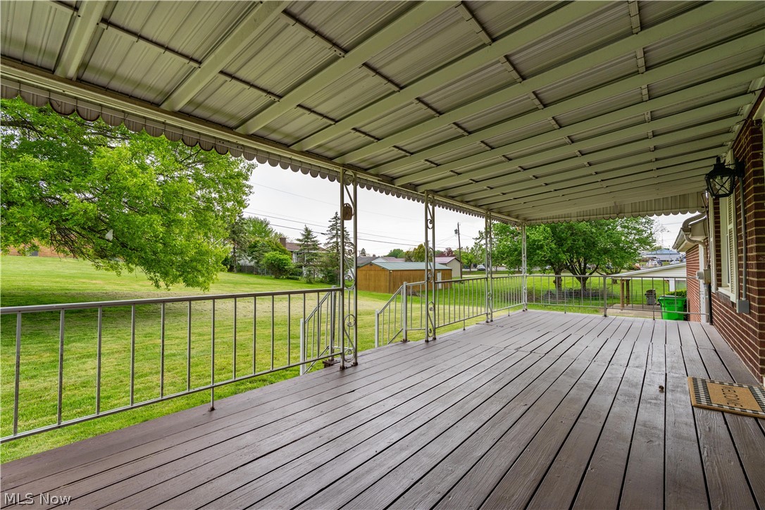 818 Canton Road NW Carrollton OH 44615