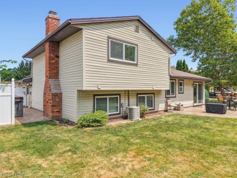 7875 Newcomb Drive Parma OH 44129