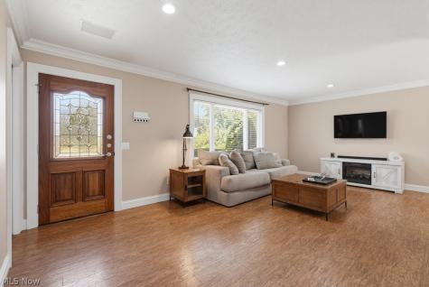 7875 Newcomb Drive Parma OH 44129