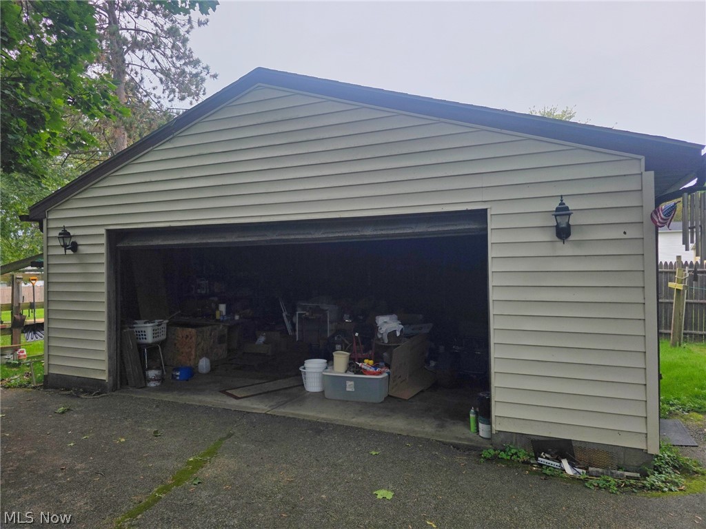 36 Benton Street Austintown OH 44515