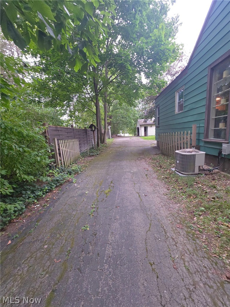 36 Benton Street Austintown OH 44515