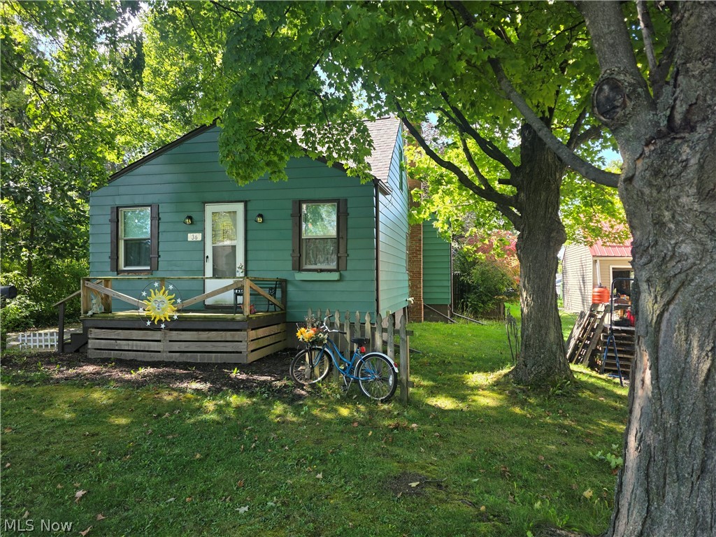 36 Benton Street Austintown OH 44515