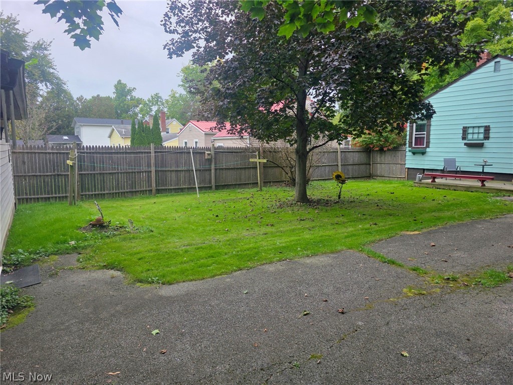 36 Benton Street Austintown OH 44515