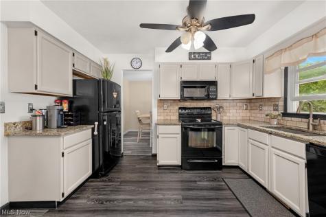 4218 Canterbury Drive Brunswick OH 44212