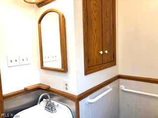 1936 Creston Road Cambridge OH 43725