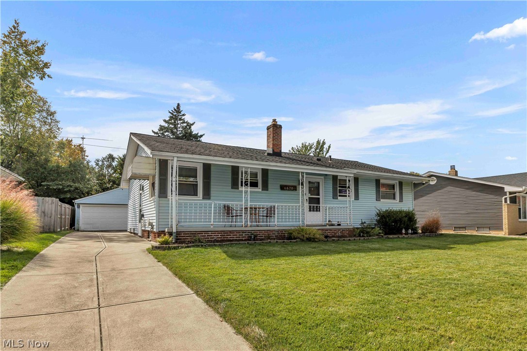 6670 Crenshaw Drive Parma Heights OH 44130