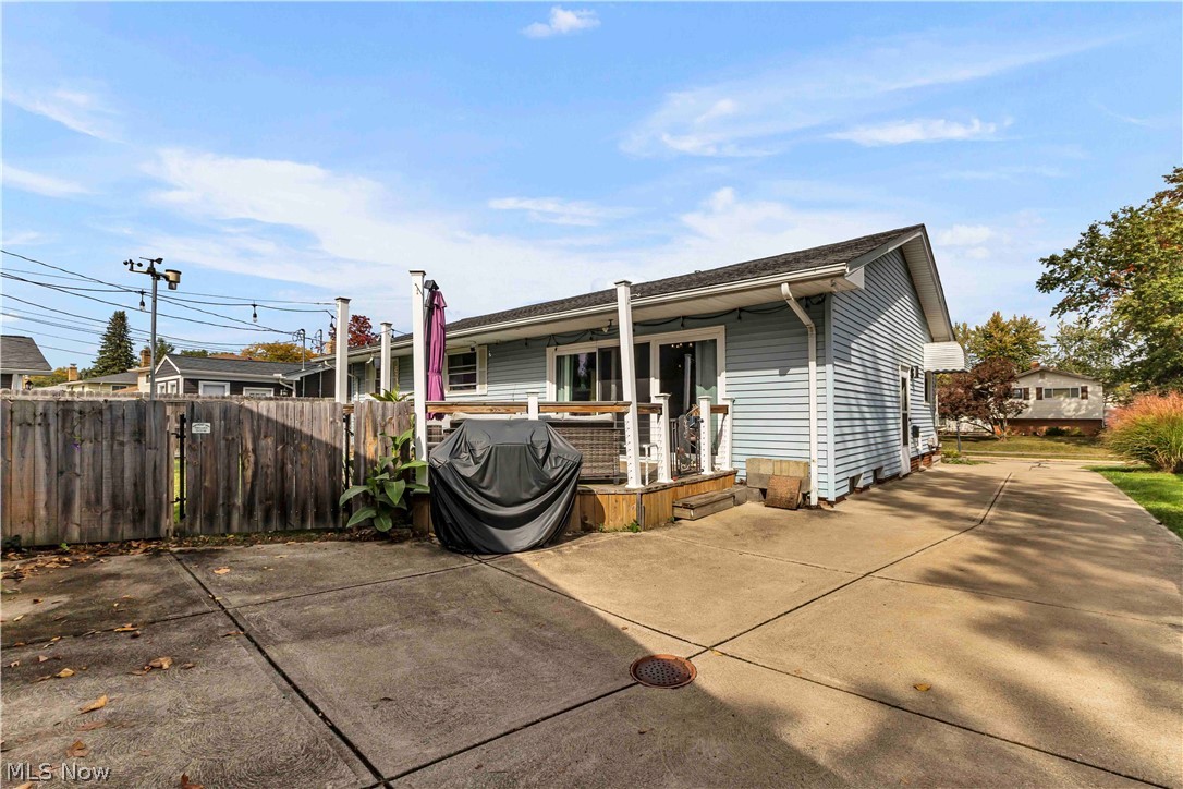 6670 Crenshaw Drive Parma Heights OH 44130