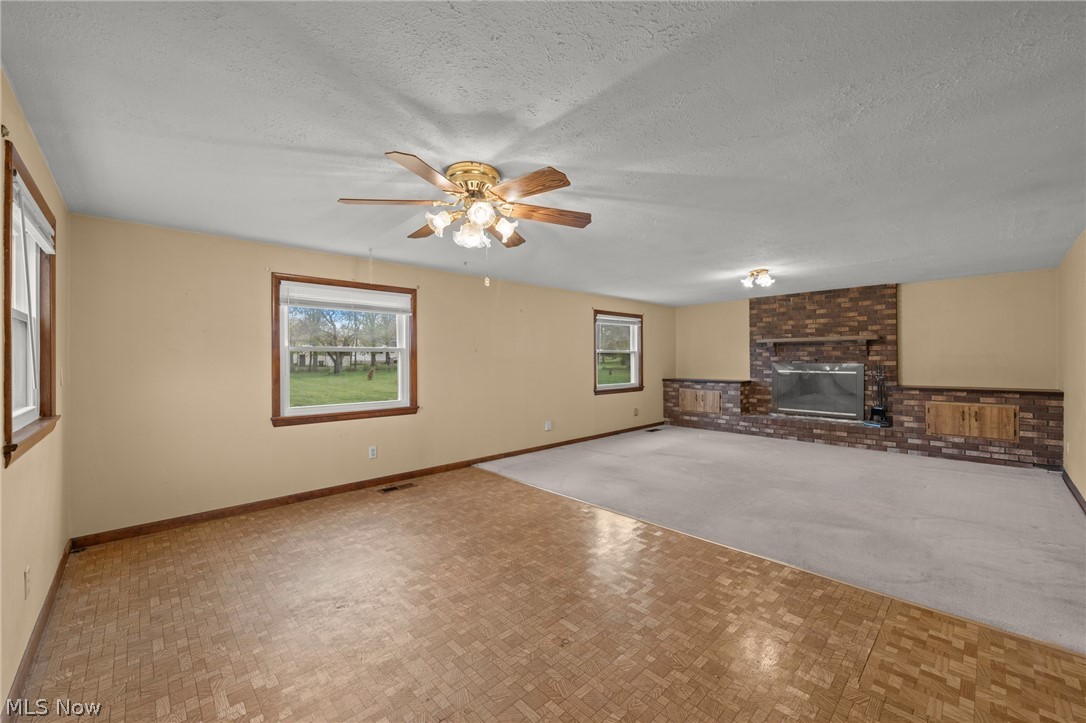2031 W Pleasant Valley Road Parma OH 44134