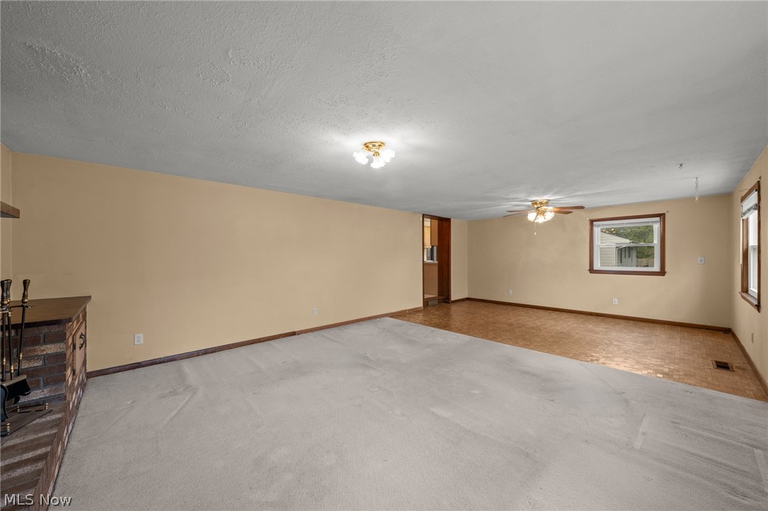 2031 W Pleasant Valley Road Parma OH 44134