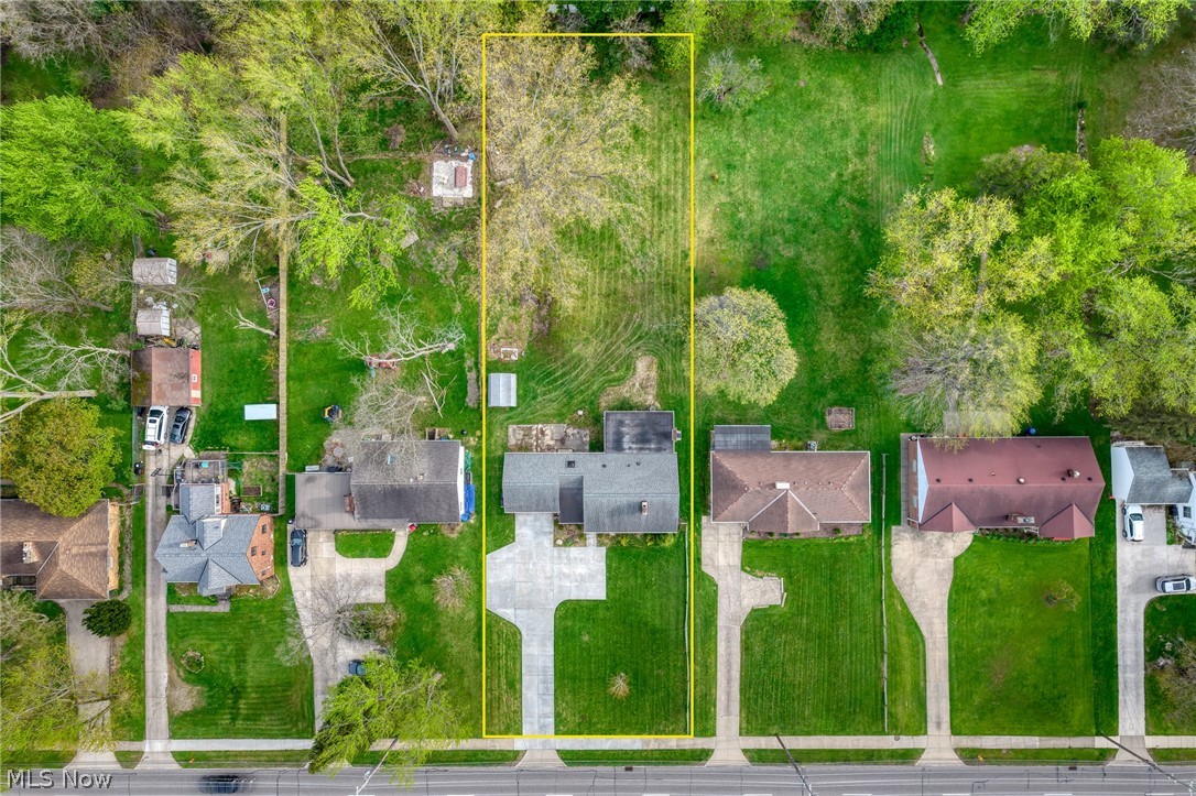 2031 W Pleasant Valley Road Parma OH 44134