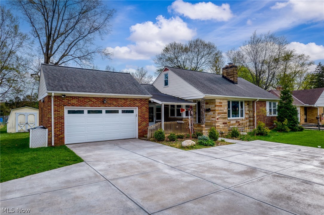 2031 W Pleasant Valley Road Parma OH 44134