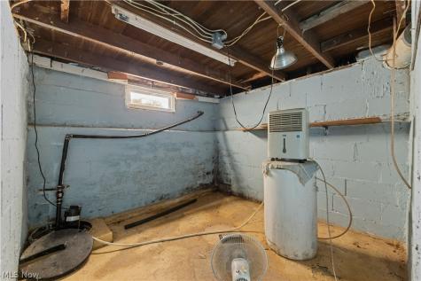409 Edith Avenue Akron OH 44312