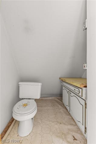409 Edith Avenue Akron OH 44312