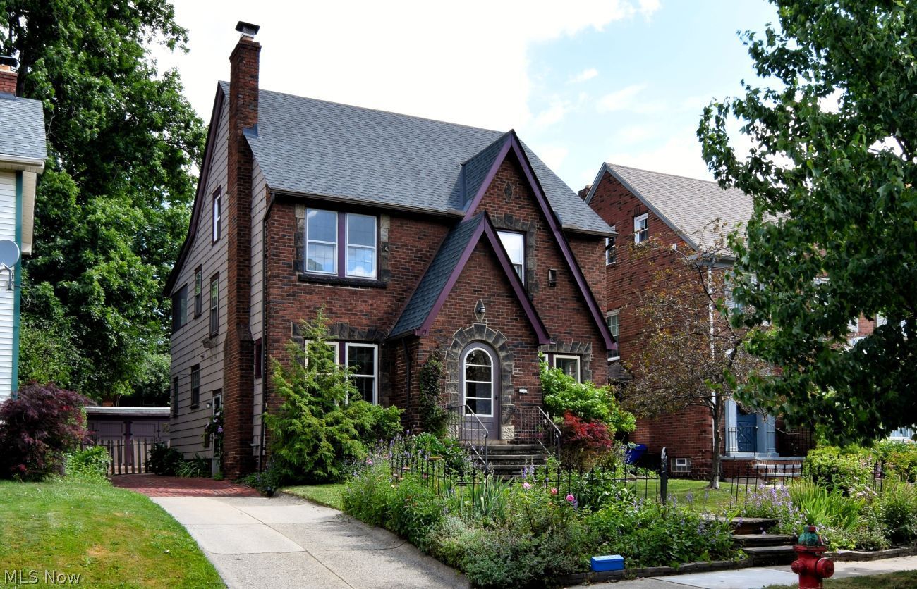 3549 Cedarbrook Road University Heights OH 44118