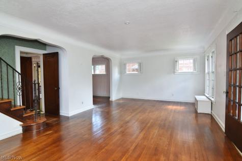 3549 Cedarbrook Road University Heights OH 44118