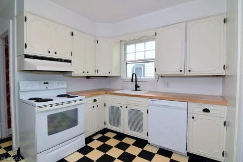 3549 Cedarbrook Road University Heights OH 44118
