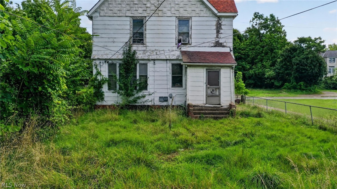 1434 E 82nd Street Cleveland OH 44103