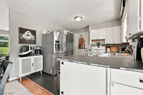 4280 Beechwood Avenue Alliance OH 44601