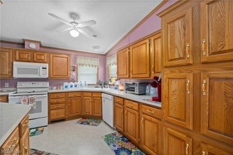 78 Periwinkle Drive Olmsted Twp OH 44138