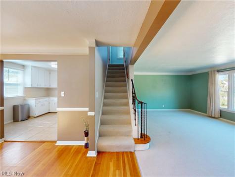 1179 Roland Road Lyndhurst OH 44124