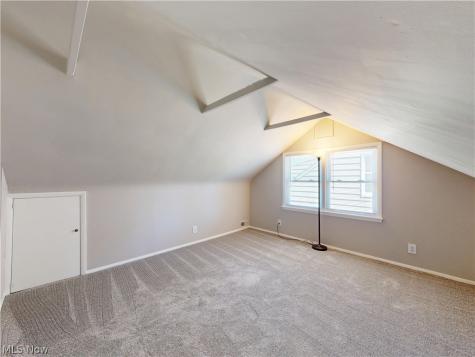 1179 Roland Road Lyndhurst OH 44124