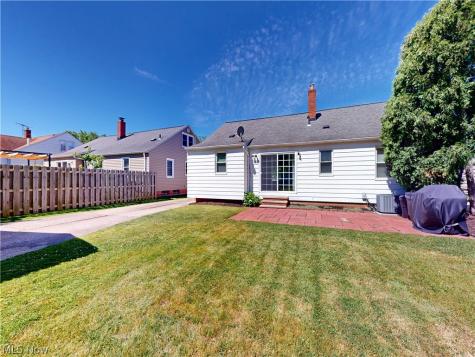 1179 Roland Road Lyndhurst OH 44124