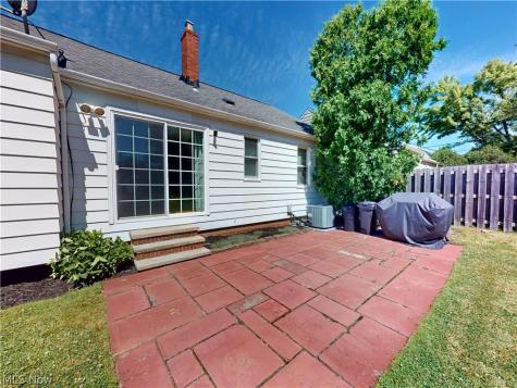 1179 Roland Road Lyndhurst OH 44124