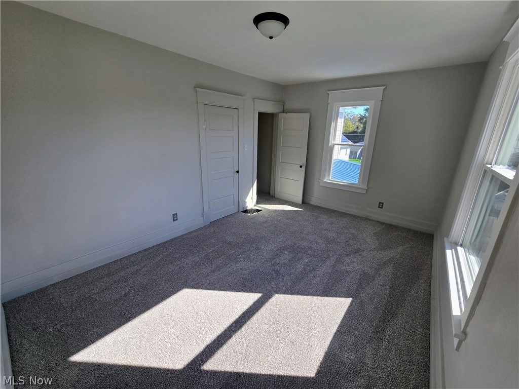 212 Central Avenue Tiltonsville OH 43963