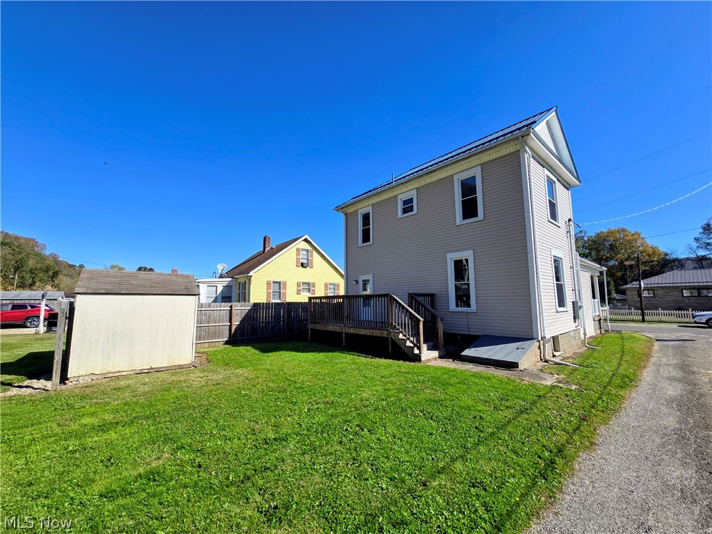 212 Central Avenue Tiltonsville OH 43963