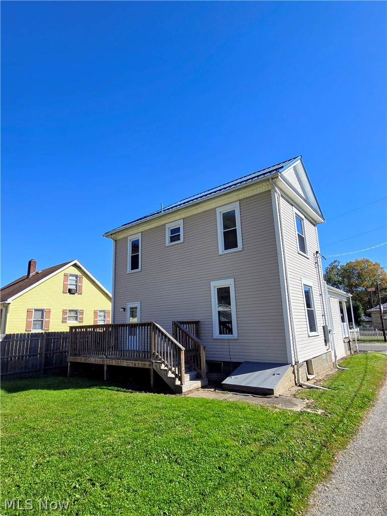 212 Central Avenue Tiltonsville OH 43963