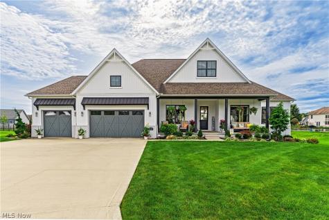 5740 Shadow Ridge Circle NW North Canton OH 44720