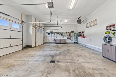 5740 Shadow Ridge Circle NW North Canton OH 44720