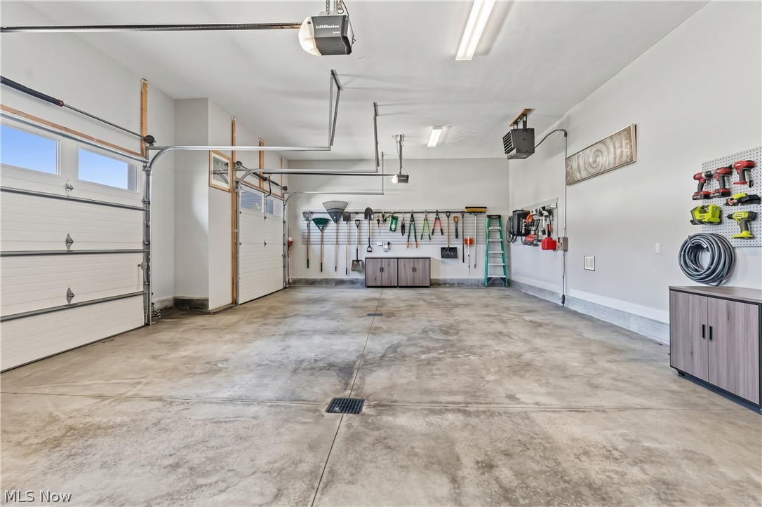 5740 Shadow Ridge Circle NW North Canton OH 44720