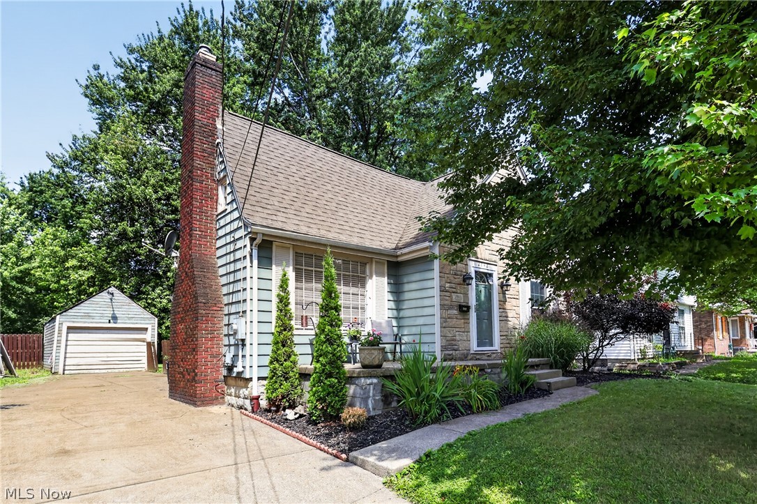 2242 Cordova Avenue Youngstown OH 44504