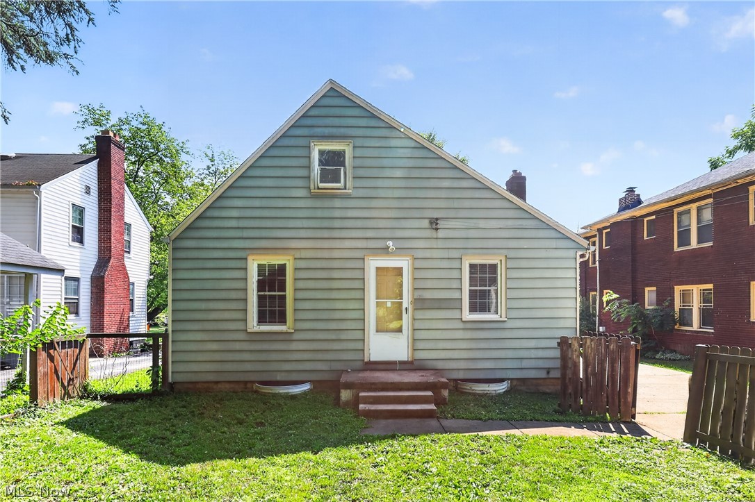 2242 Cordova Avenue Youngstown OH 44504