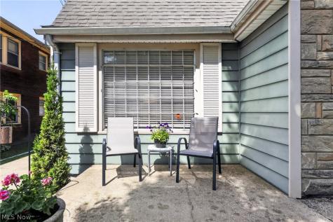 2242 Cordova Avenue Youngstown OH 44504