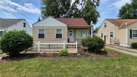 513 Henry Street Elyria OH 44035