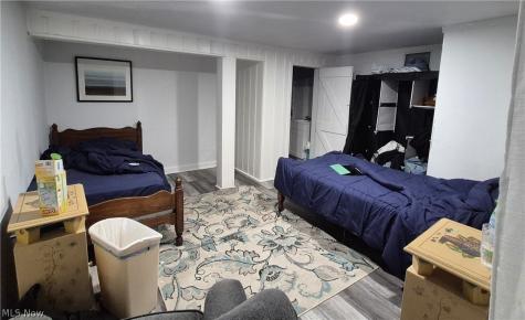 513 Henry Street Elyria OH 44035
