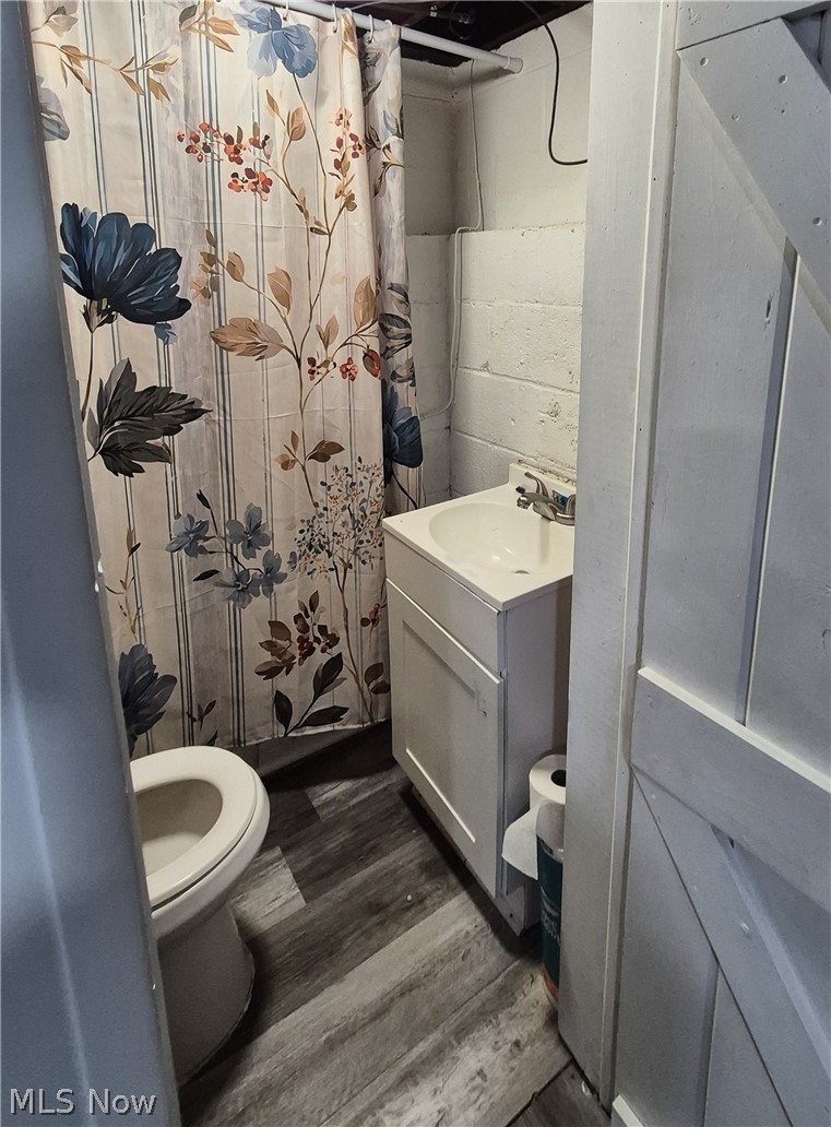 513 Henry Street Elyria OH 44035