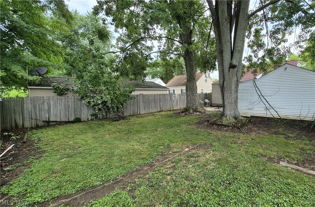 513 Henry Street Elyria OH 44035