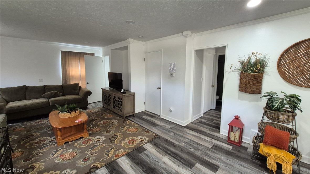 513 Henry Street Elyria OH 44035