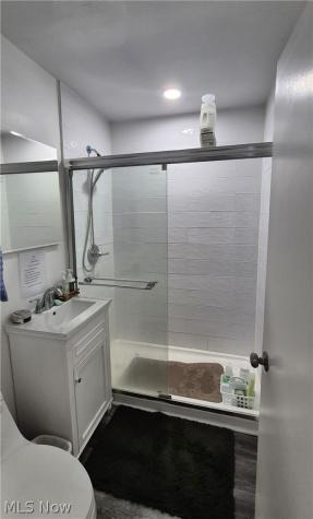513 Henry Street Elyria OH 44035