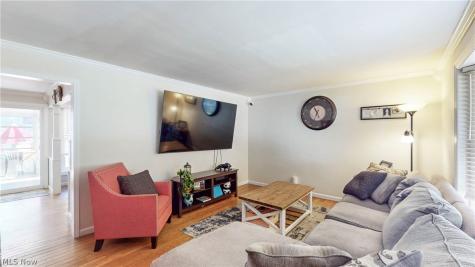1661 Rexdale Drive Cuyahoga Falls OH 44221