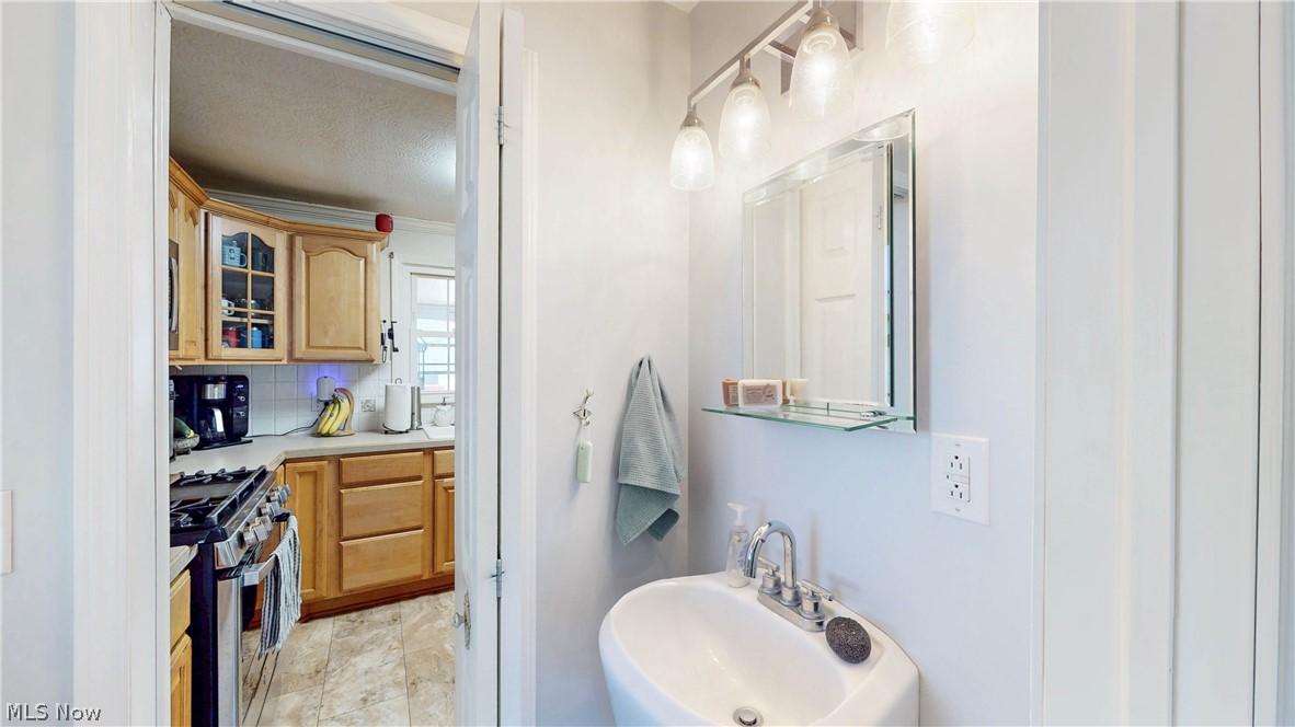 1661 Rexdale Drive Cuyahoga Falls OH 44221