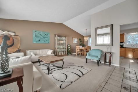 89 Wellsley Place Brunswick OH 44212