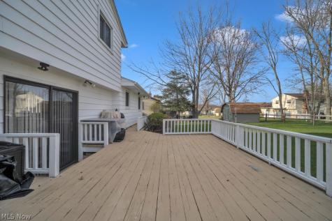89 Wellsley Place Brunswick OH 44212