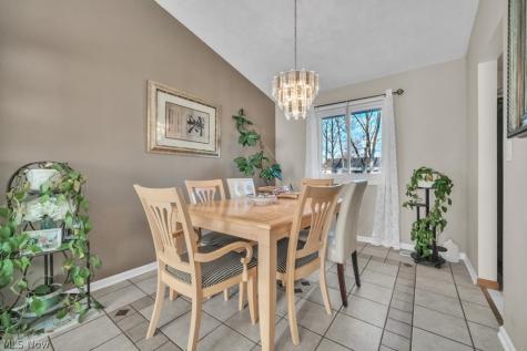 89 Wellsley Place Brunswick OH 44212