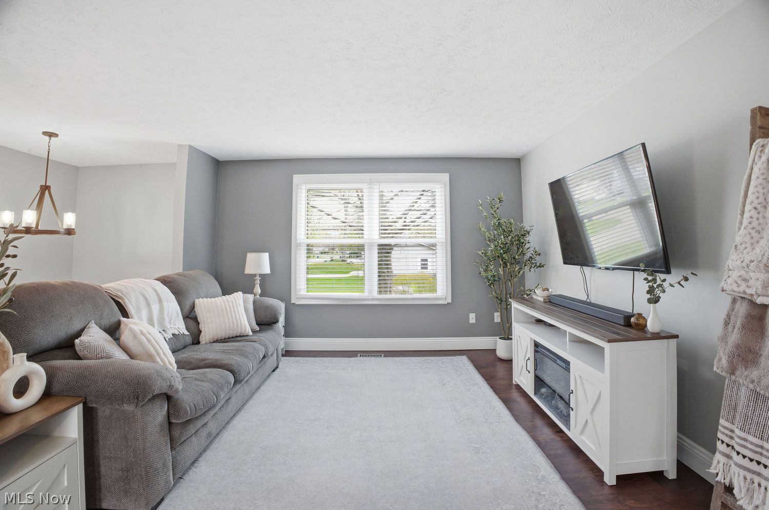 7606 Pegotty Drive NE Warren OH 44484