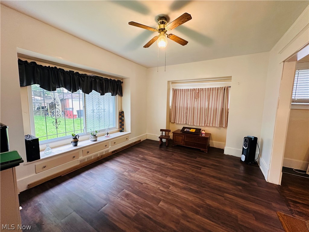 966 Lanterman Avenue Youngstown OH 44511