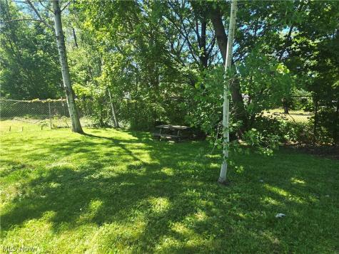 2446 Vestal Road Youngstown OH 44509